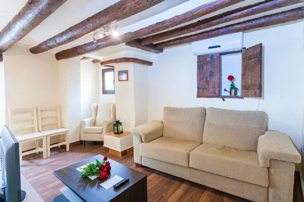 Apartamentos Casa Samper Santa Eulalia de Gallego Bilik gambar