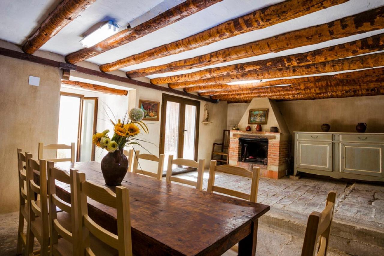 Apartamentos Casa Samper Santa Eulalia de Gallego Luaran gambar