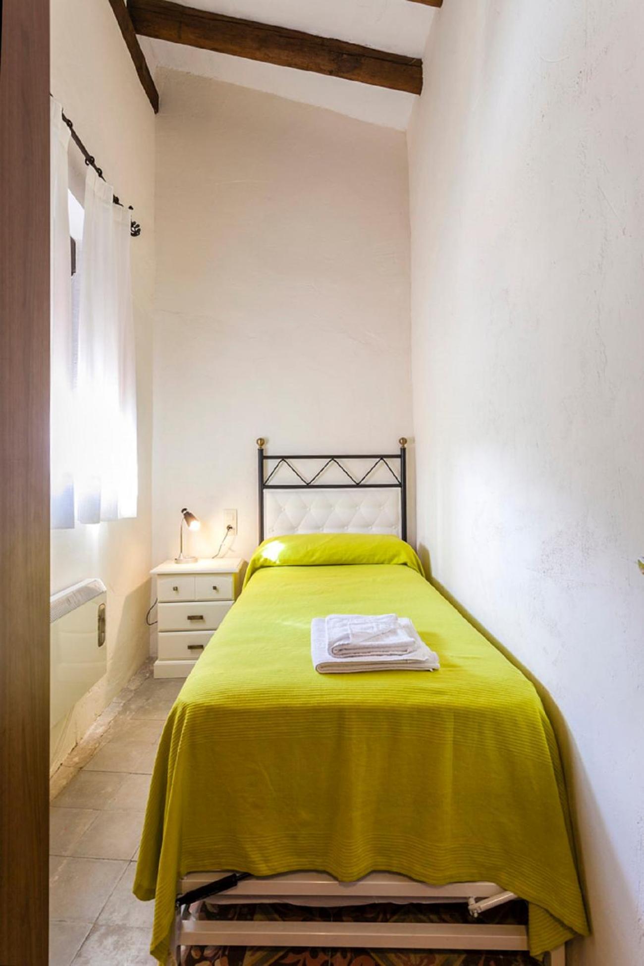 Apartamentos Casa Samper Santa Eulalia de Gallego Bilik gambar