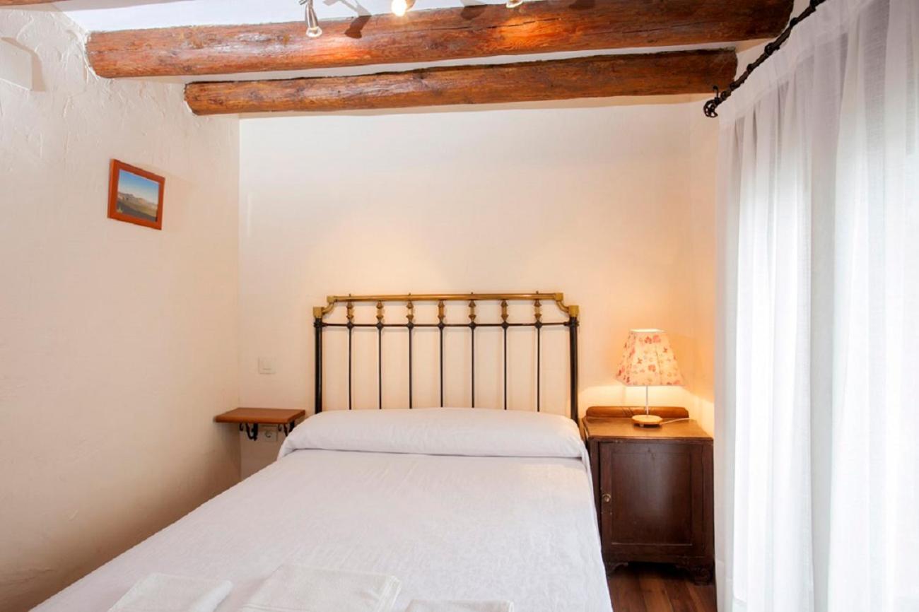 Apartamentos Casa Samper Santa Eulalia de Gallego Bilik gambar